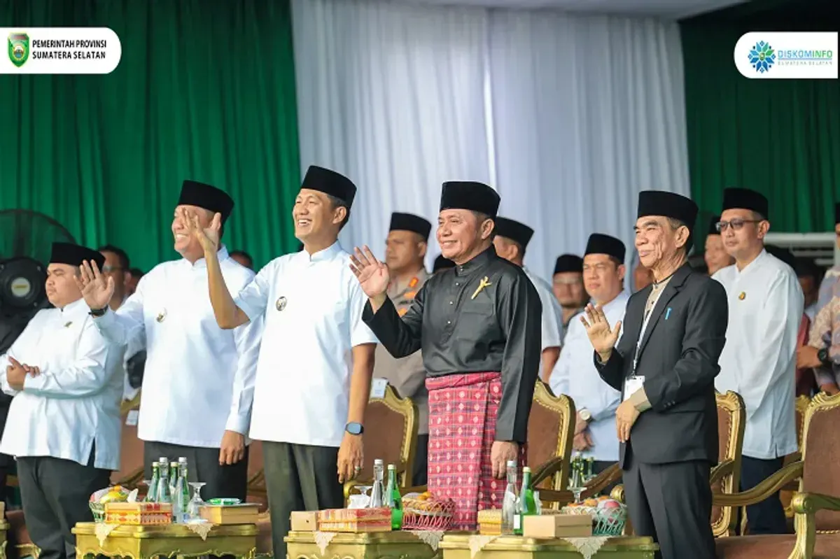Gubernur Sumatera Selatan Herman Deru membuka STQH ke XXVIII di Stadion Sepuluh November pada Selasa 22 April 2025 (Sumber: Pemprov Sumsel)