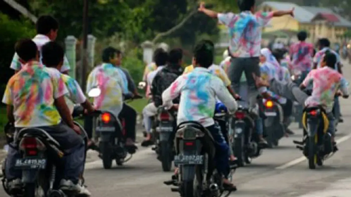 Konvoi kelulusan siswa SMA (Sumber: Istimewa)