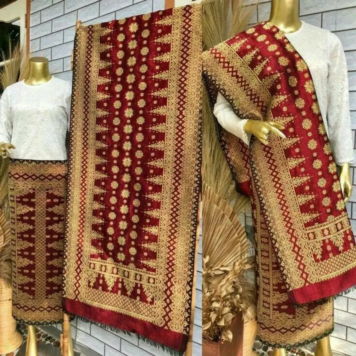 Songket Palembang (Sumber: Pinterest | Foto: Jeck Zenon)