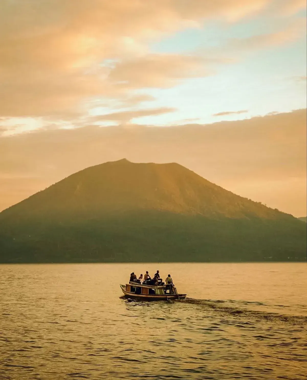Gunung Seminung: Pesona Alam dan Tantangan Mendaki di Puncak Bumi Serasan Seandanan (Sumber: instagram.com | Foto: dimasbagusw)