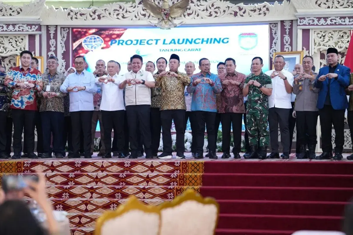 Peluncuran Proyek Pelabuhan Internasional Tanjung Carat di Griya Agung Palembang, Kamis (9/4), sebagai langkah strategis memperkuat konektivitas logistik dan mendorong pertumbuhan ekonomi Sumatera Selatan. (Sumber: Istimewa)