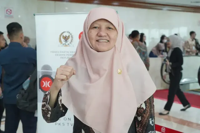 Komisi V DPR RI Akan Panggil Menhub Terkait Isu Potongan Transportasi Online