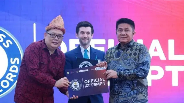 Herman Deru Bawa Sumsel Pecahkan Rekor Dunia Pelatihan AI untuk Guru