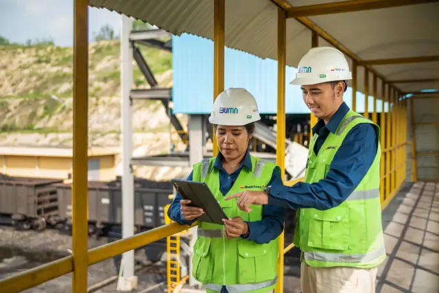 PTBA Tingkatkan Produksi Batu Bara dan Operasikan PLTS Baru