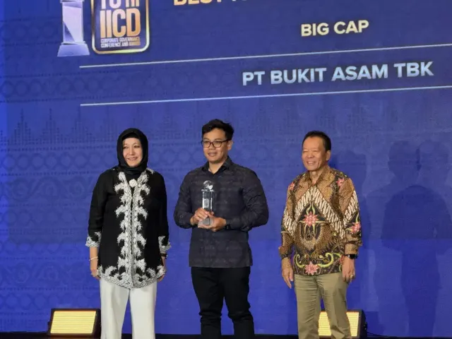 PT Bukit Asam Dianugerahi Dua Penghargaan Good Corporate Governance