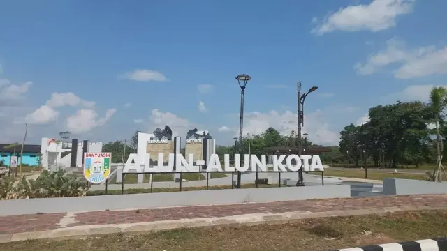 Alun-Alun Kota Pangkalan Balai: Ruang Publik Ikonik untuk Bersantai dan Beraktivitas