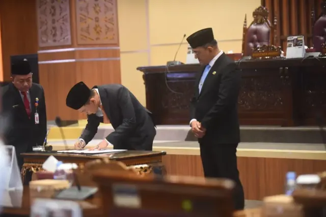 Rapat Paripurna XXI DPRD Sumsel Setujui Penambahan Ranperda dalam Propemperda 2025
