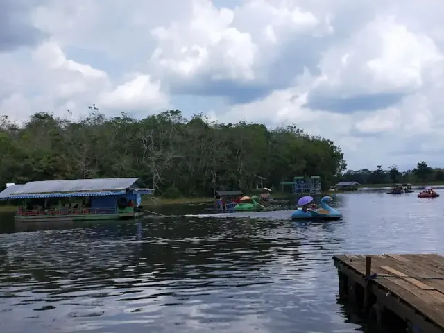 Danau Aur: Pesona Alam yang Menakjubkan di Sumatera Selatan