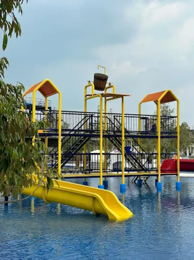 Deras Waterboom: Destinasi Wisata Air Keluarga yang Seru dan Menyegarkan di Sumatera Selatan