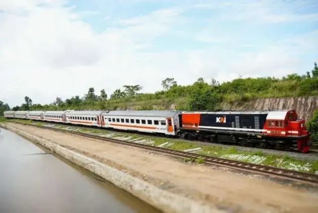 Dukung Ekonomi dan Wisata, KA Rajabasa Perkuat Jalur Transportasi Palembang–Bandar Lampung