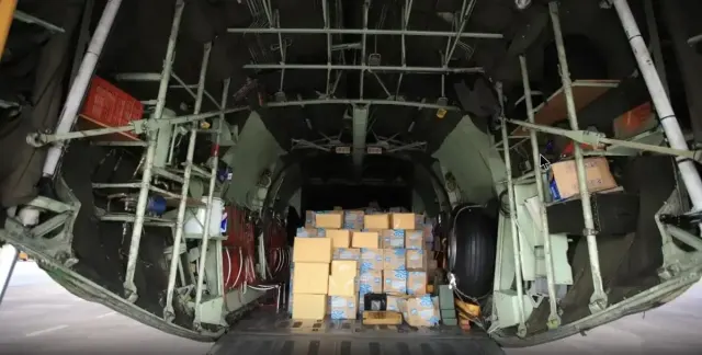 Pelajar Sumsel Kumpulkan 15 Ton Logistik untuk Korban Banjir Longsor di Padang