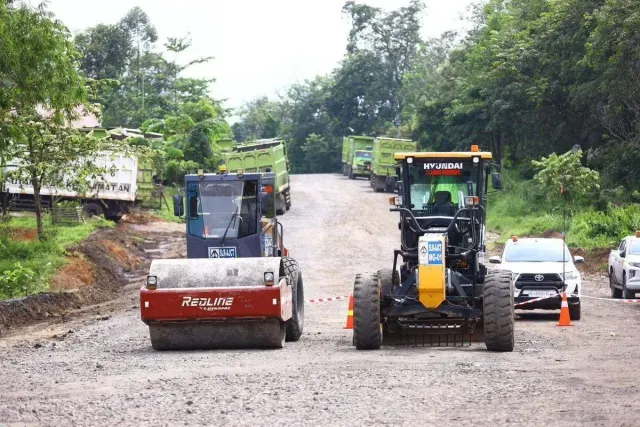Gubernur Sumsel Tegaskan Tambang Wajib Taat Aturan, Flyover Batubara Dibangun di Lahat